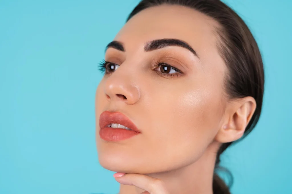 ejemplo para comparar la forma de los labios en hombres y mujeres